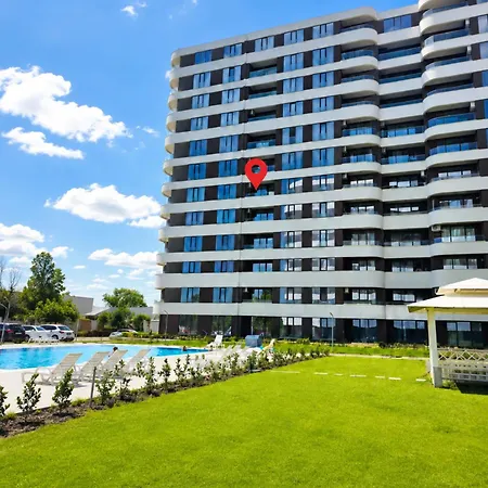 Pool View Апартаменти